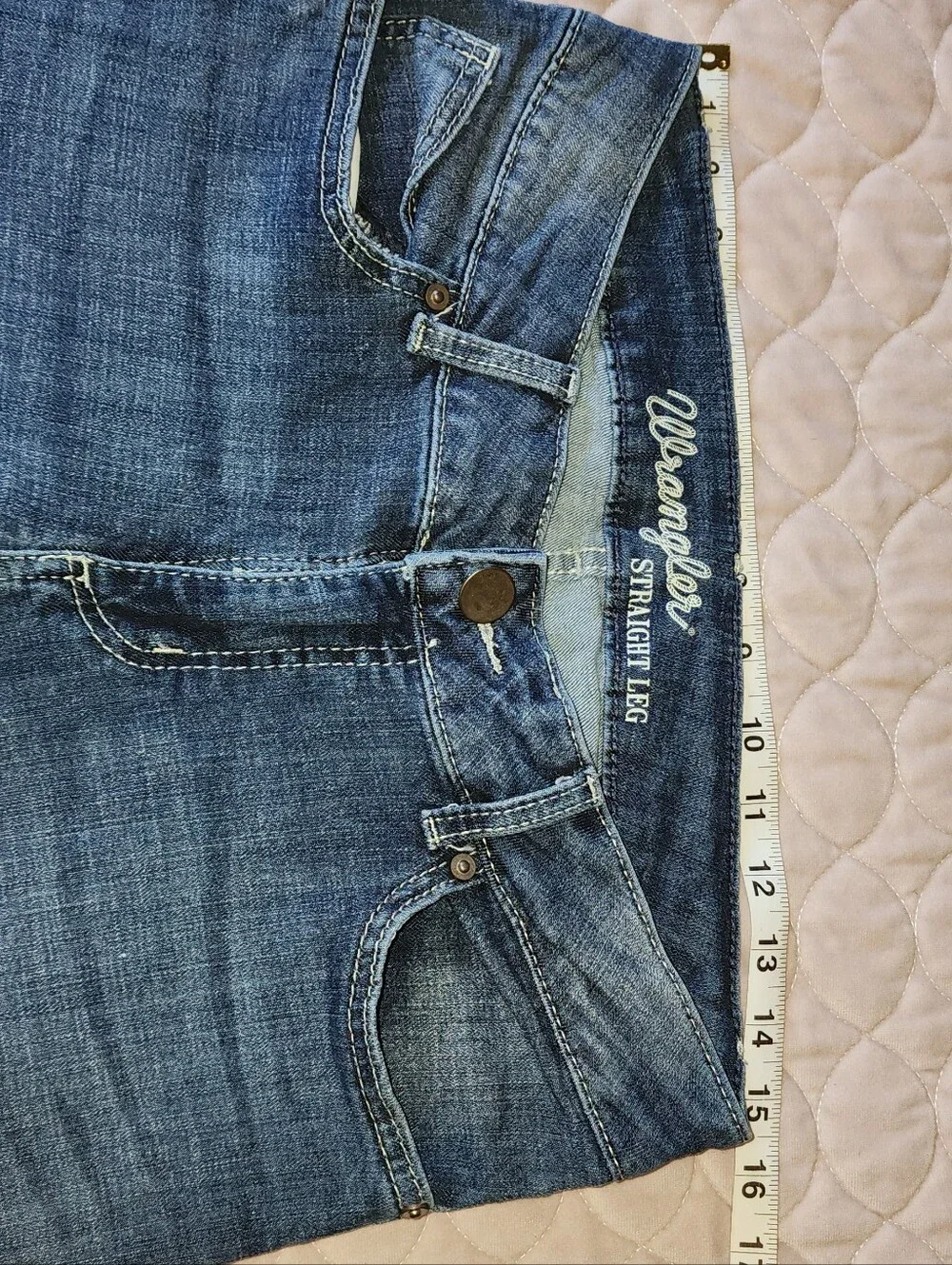 Wrangler Women's Straight Leg Jeans in Dark Blue with Contrast Stitching